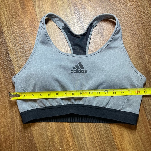 Adidas - Picture 3 of 4